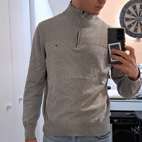 Tommy Hilfiger sweatshirt - Picture 1 of 4